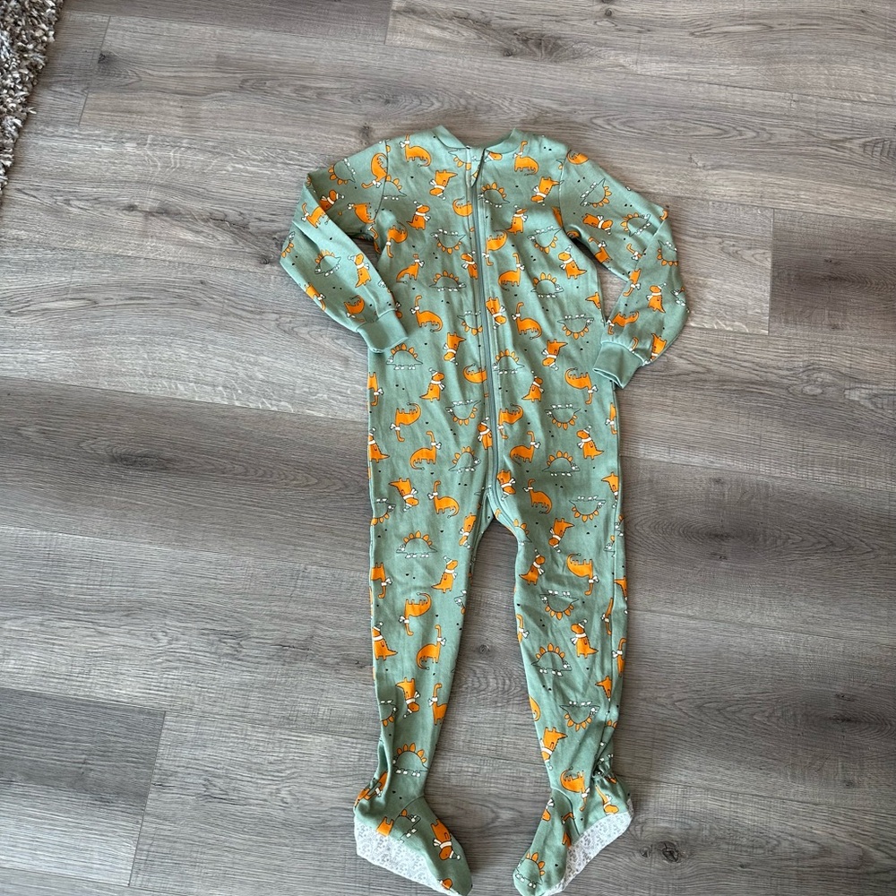 4/20$ Pekkle toddler green dinosaur footed sleeper/pyjama size 4